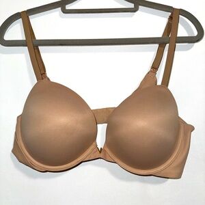 Victoria's Secret Classic Tan Bra
